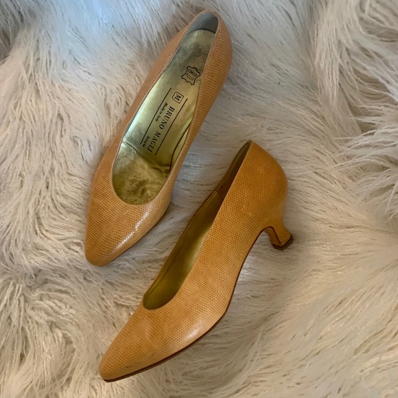 Vintage Bruno Magli Heels - Picture 12 of 16